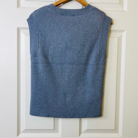 New Cyrus Vest Cable Knit Sleeveless Sweater - Picture 4 of 6